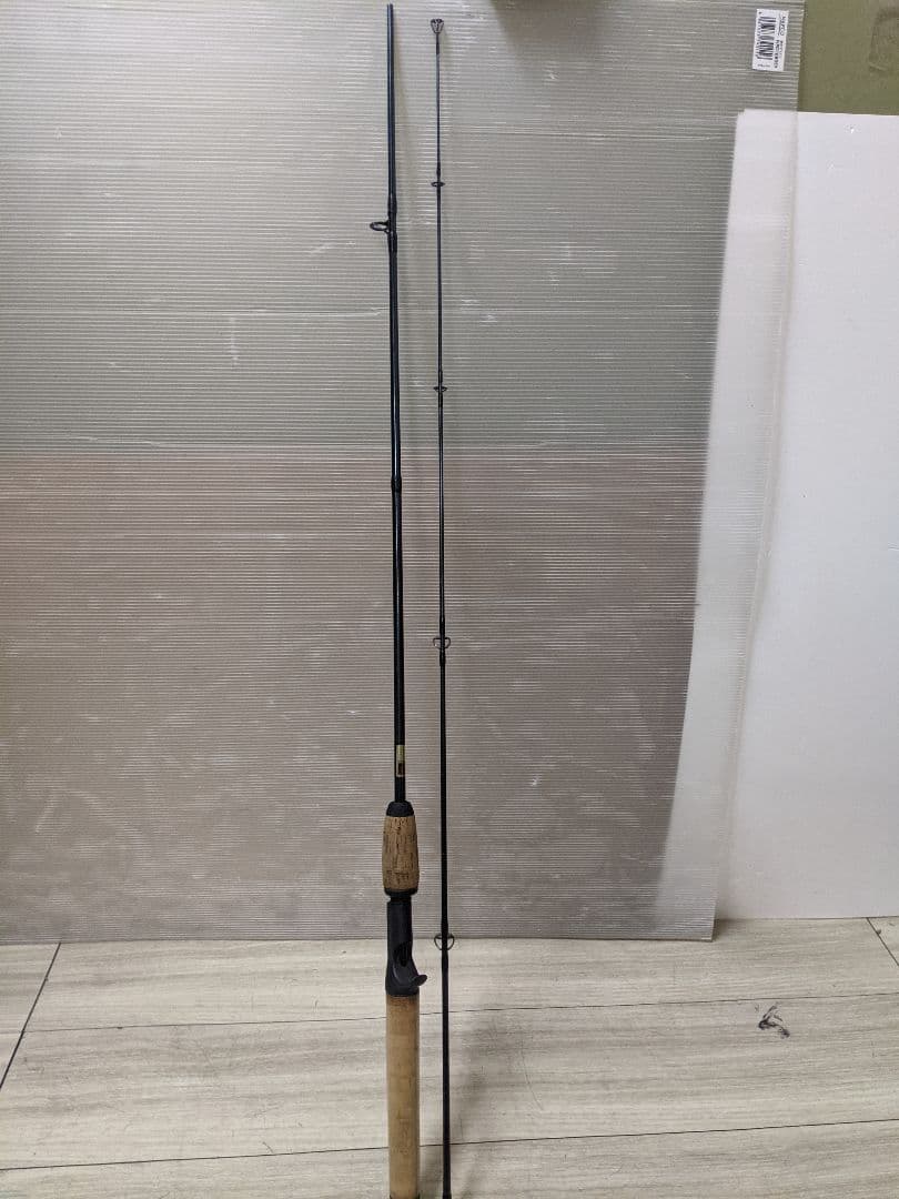 釣竿　ロッド　RYOBI REGNO Light 2160 MEDIUM