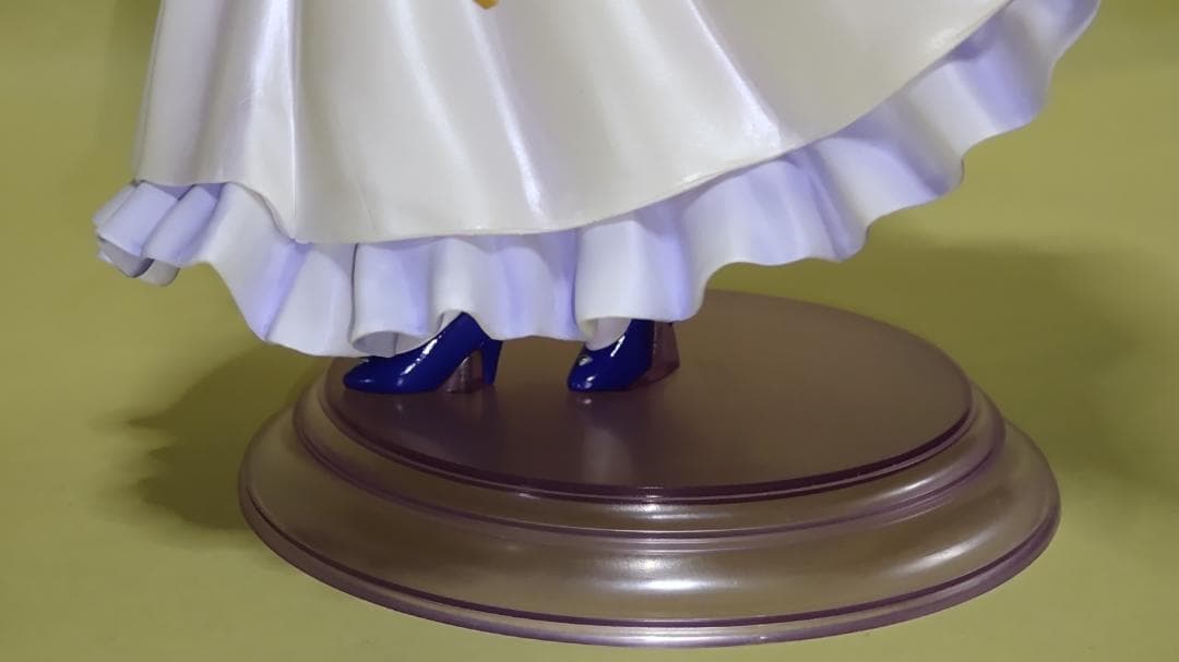 フィーナ・ファム・アーシュライト ロイヤルドレスアップ エディション [開封済]