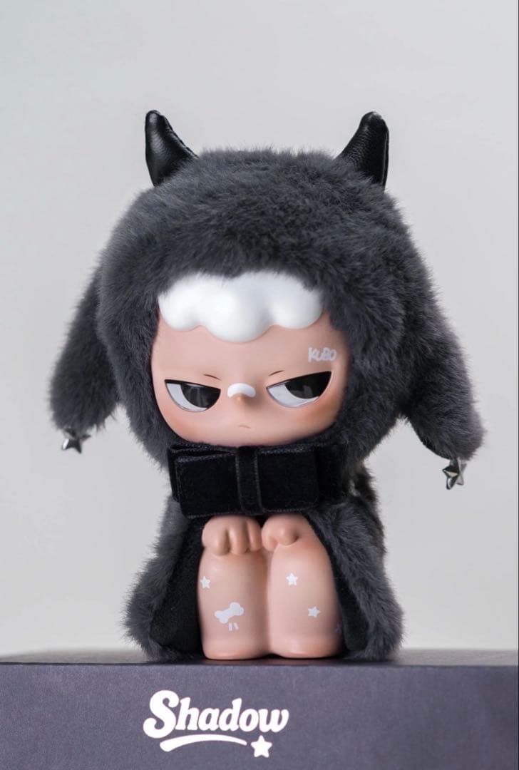 POPMART KUBO Shadow ぬいぐるみペンダント