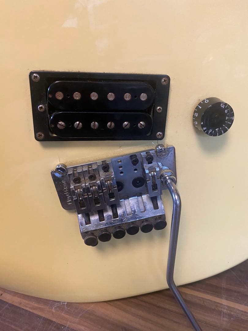 ソ*ム様 Q3081 KRAMER エレキギター F-1000 ジャンク パーツ