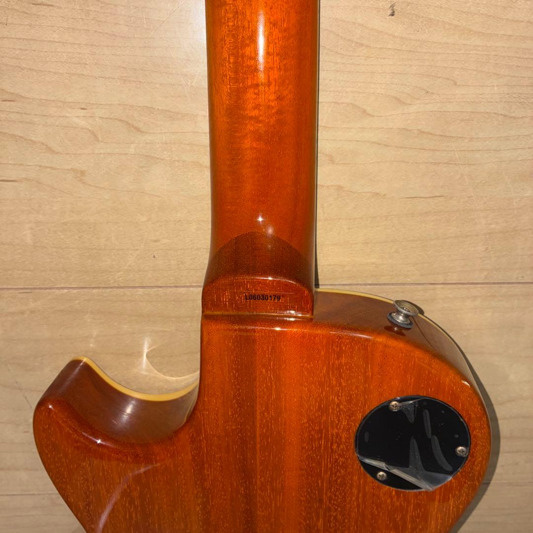 弦交換済み！激虎目　王道　laid back エレキギター レスポールタイプ