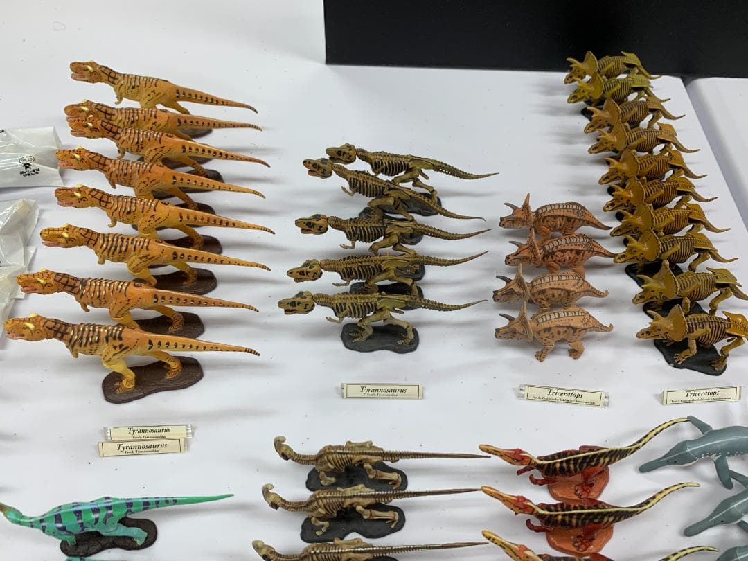 チョコラザウルス 第1、第2、第3、第4、リペイントシリーズ (262体)