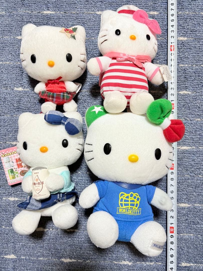 【 マスコット 〜 小さめぬいぐるみ 】ハローキティ