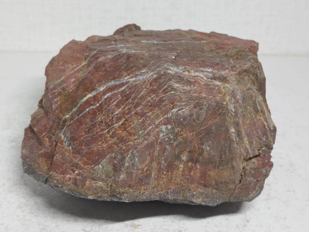 佐渡産 1.8kg 赤玉石 赤石 原石 鑑賞石 自然石 誕生石 鉱物 鉱石 水石