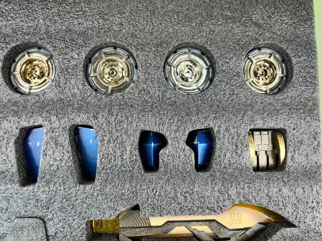 トランスフォーマー ダークサイド・ムーン オプティマスプライム ThreeA