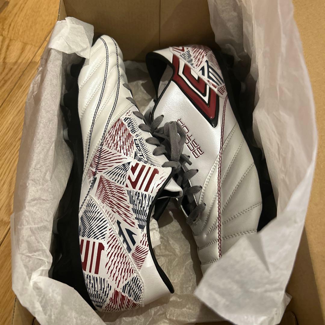 アンブロ アクセレイター B-RUSH V2 HG umbro 27.5cm