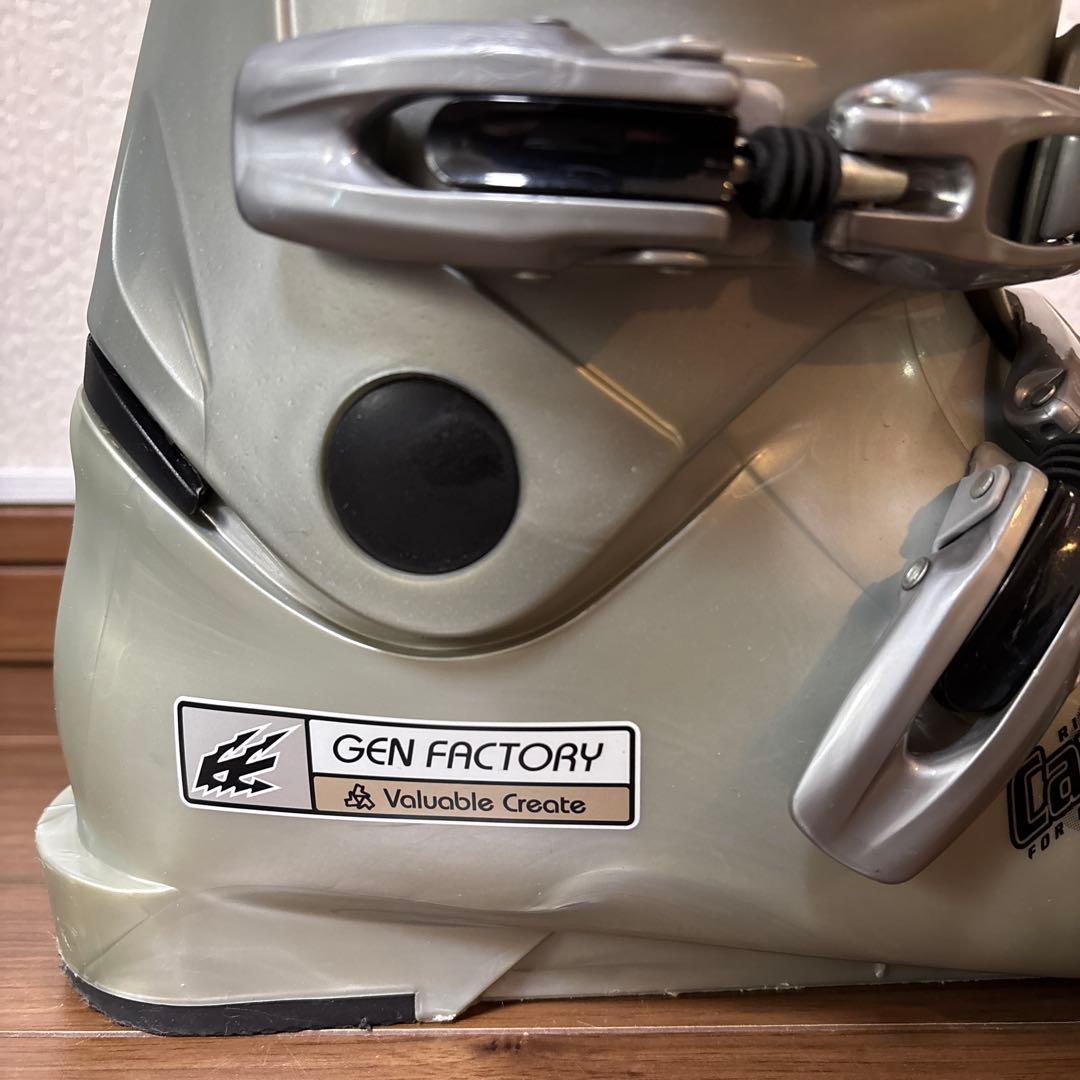 GENFACTORY男性用スキーブーツCARVELIGHT 27.0〜27.5㎝