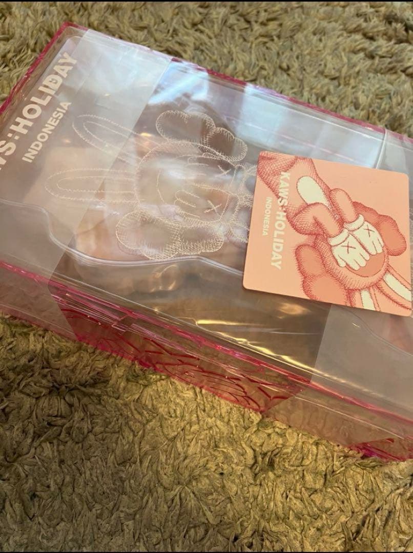 【新品未開封】KAWS HOLIDAY INDONESIA フィギュア カウズ