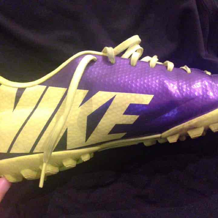 NIKE スパイク マーキュリー