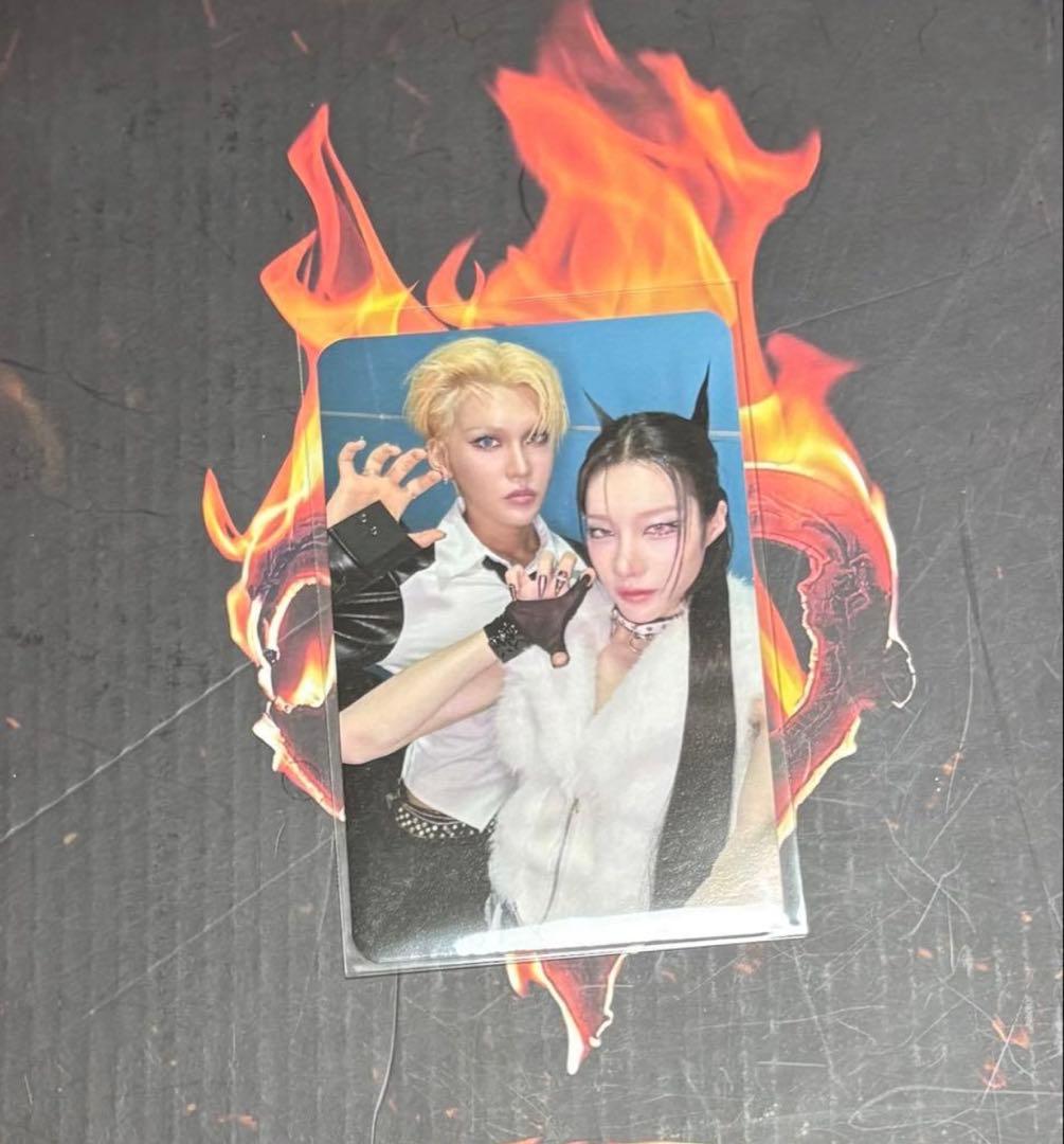 XLOV STARLIKEMUSIC ルイ ヒョン トレカ 유닛셀카ver.