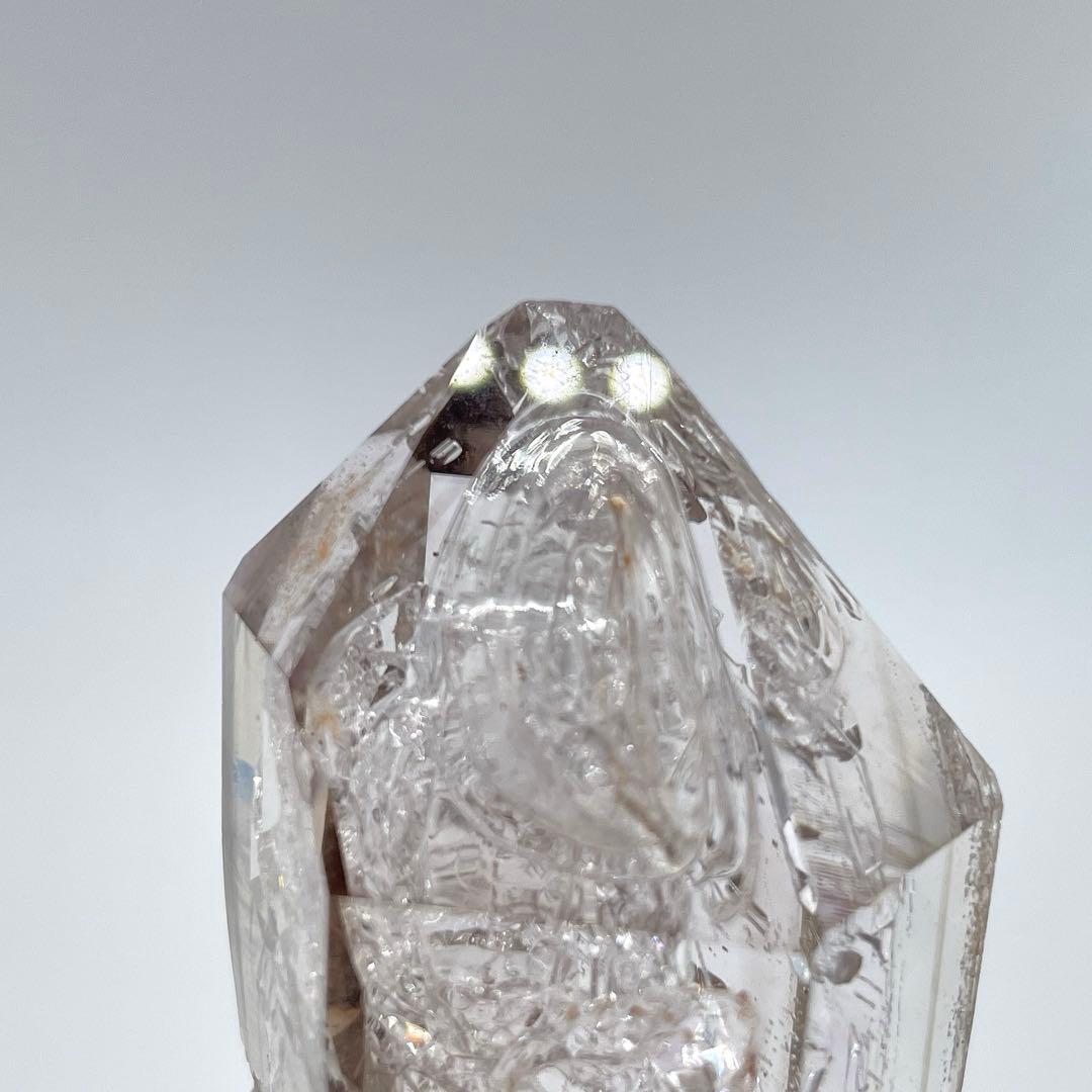 ナミビア Goboboseb産 クォーツ(水晶) 鉱物標本