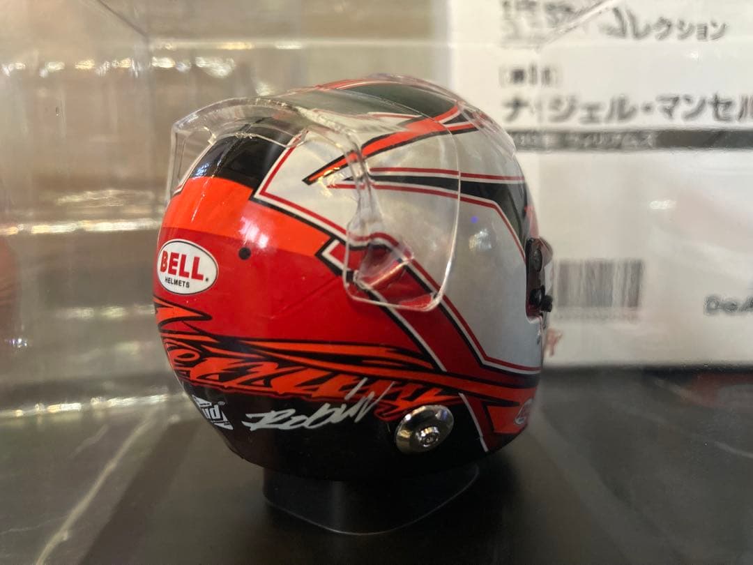 ビッグスケールF1コレクション　キミ　ライコネン　1/5 ヘルメット