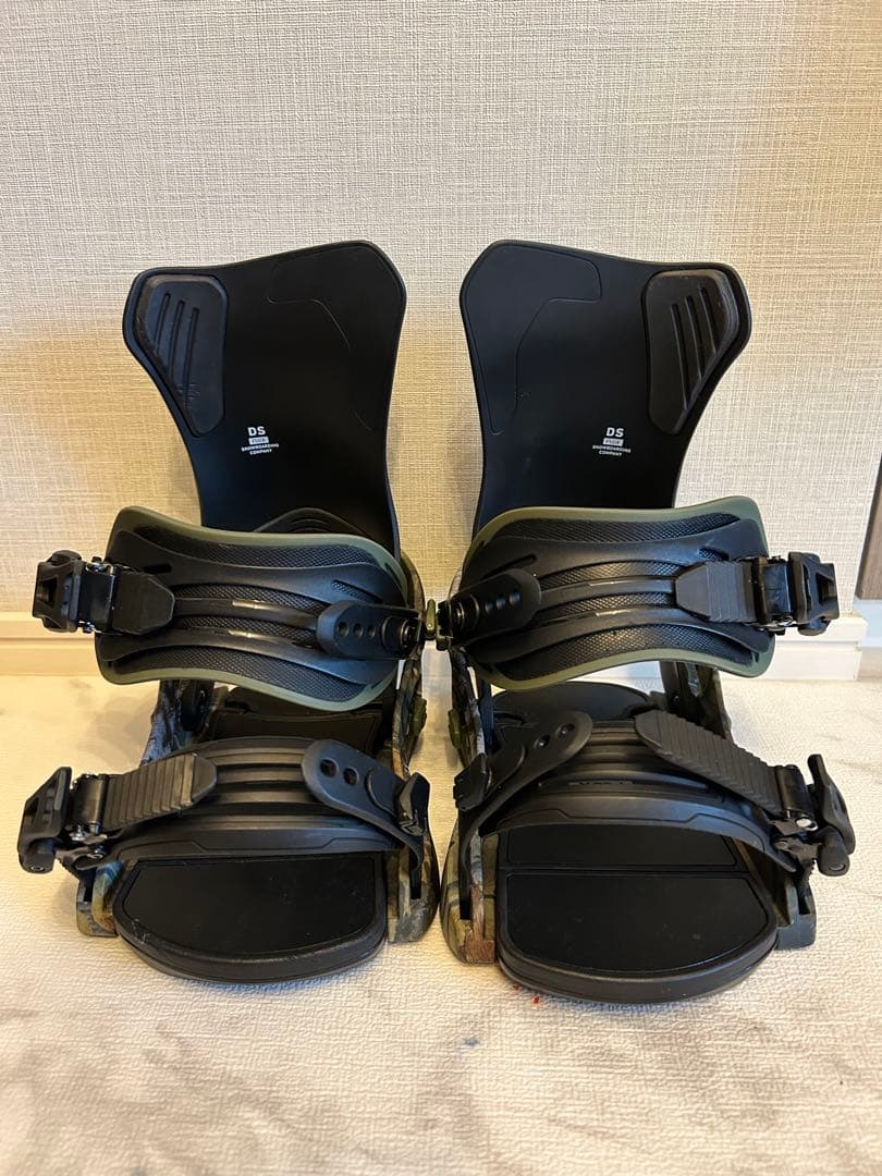 FLUX DS スノーボード ビンディング Sサイズ　25-26