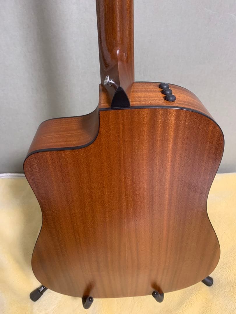 【難あり】Taylor 110ce トップ割れ＋傷