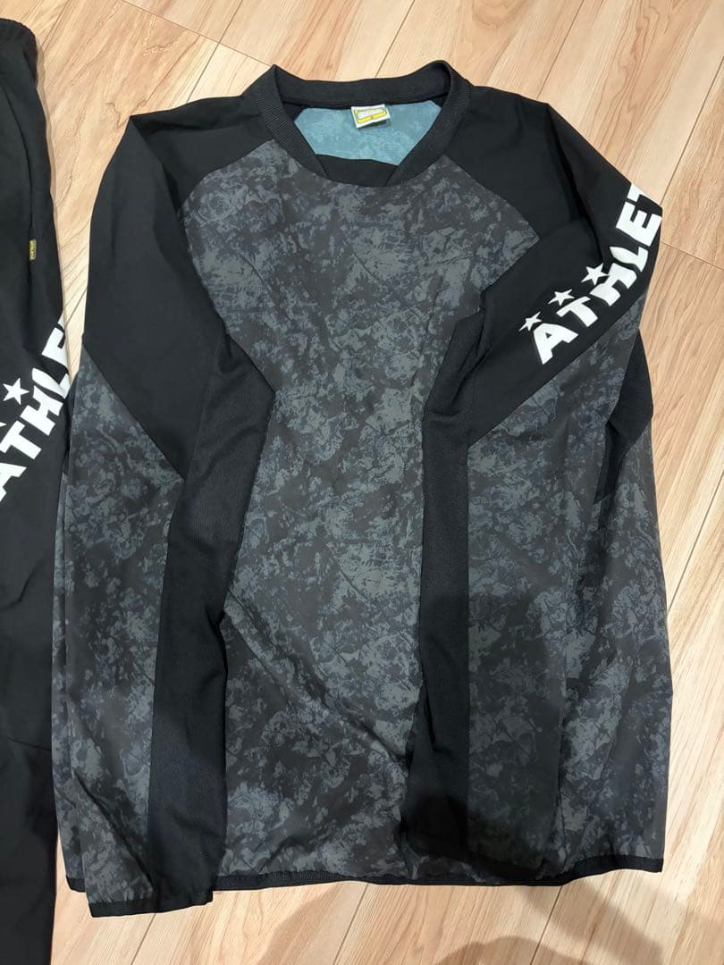 ATHLETE ピステ上下セット ブラック/グレー