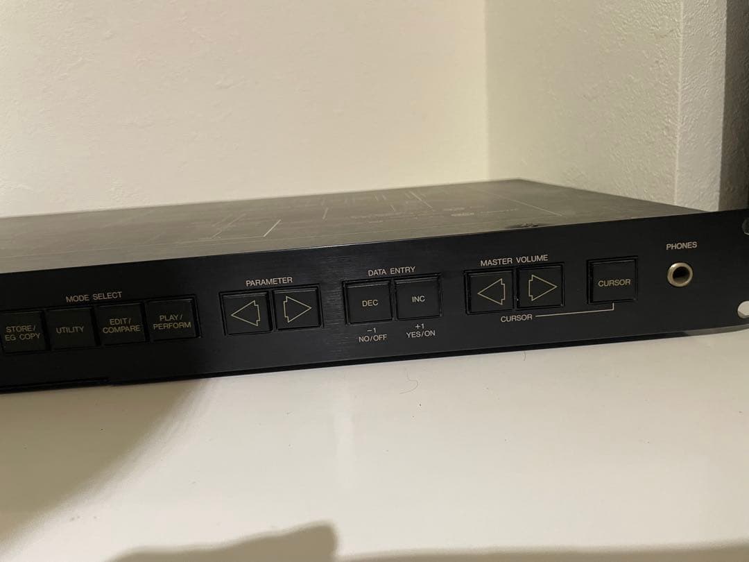 鍵盤楽器 YAMHA TX81Z