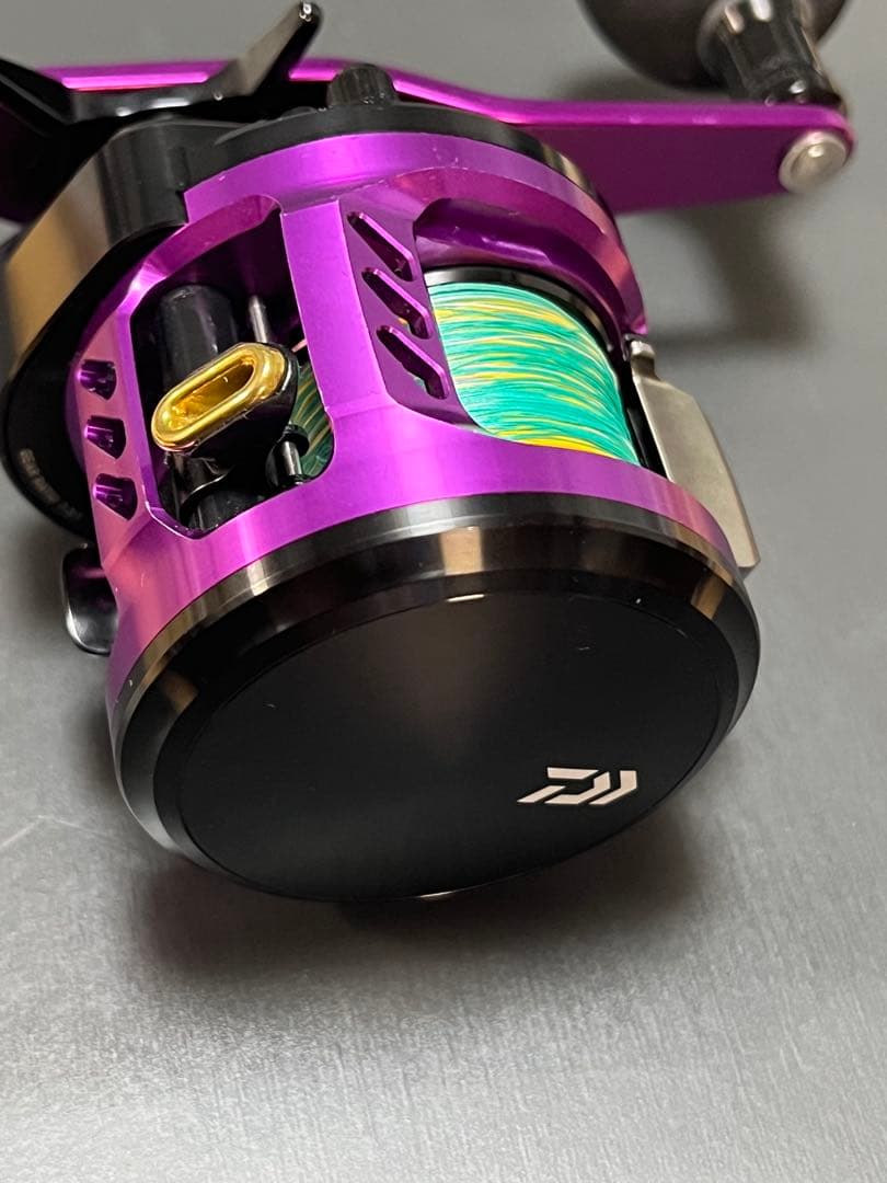 DAIWA鏡牙100SH 太刀魚ジギング用リール（右巻き）