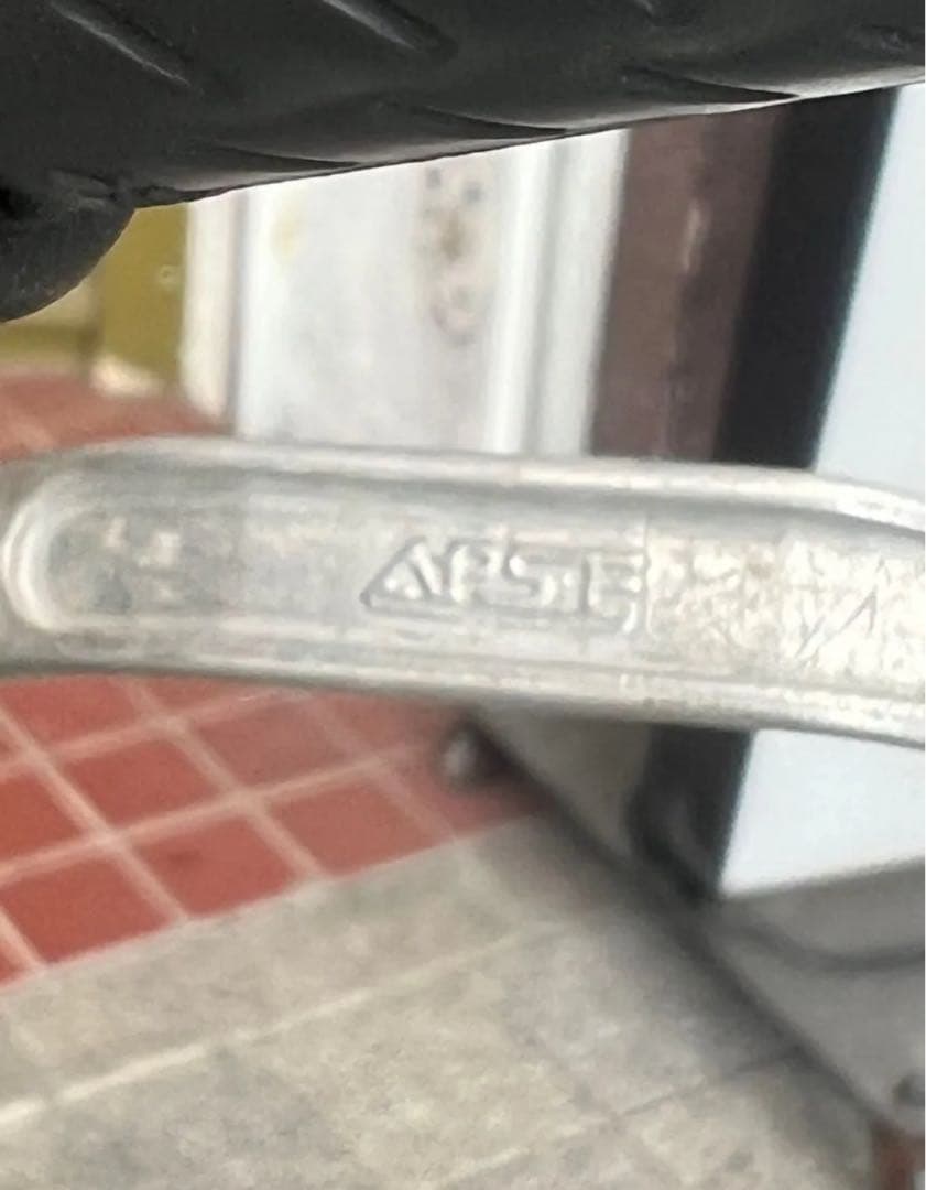 車積込楽々20インチ折り畳み自転車サドル補修跡有り全体的にまあまあ現状渡し