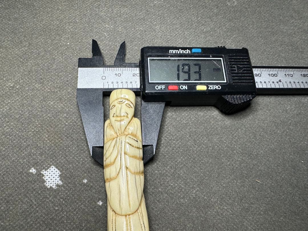 根付　天然素材　アンティーク　和彫　置物　骨董　飾り物　古美術品　 置物