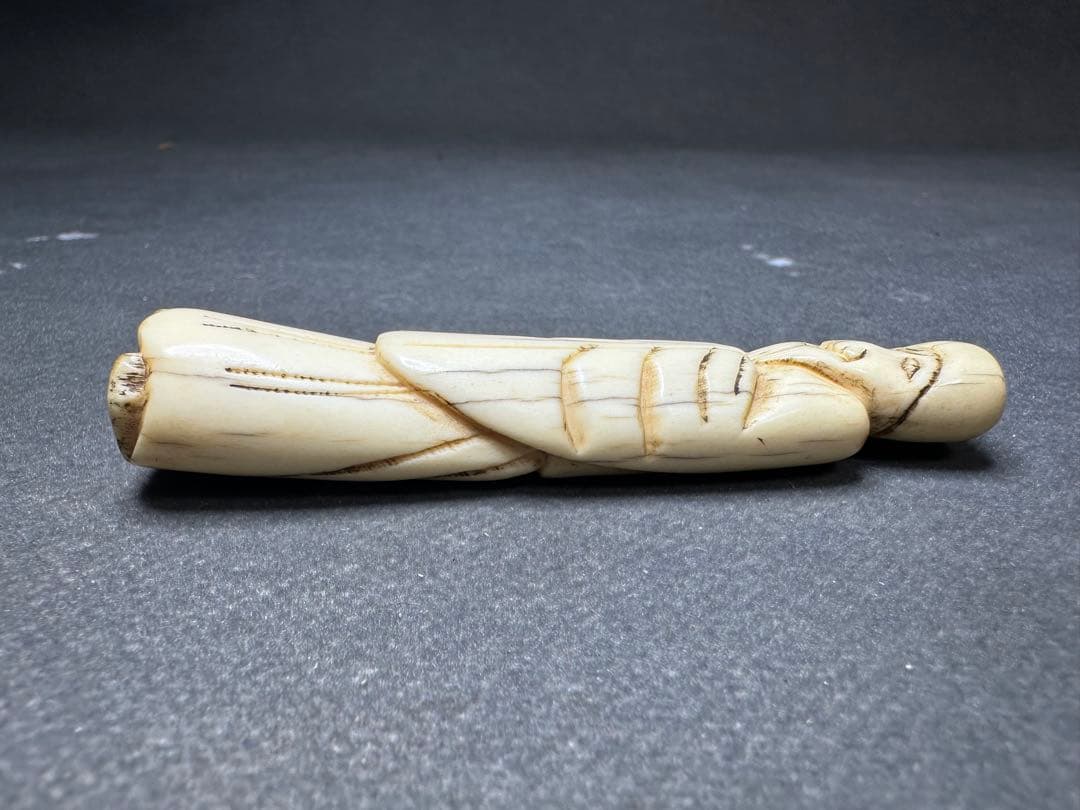 根付　天然素材　アンティーク　和彫　置物　骨董　飾り物　古美術品　 置物