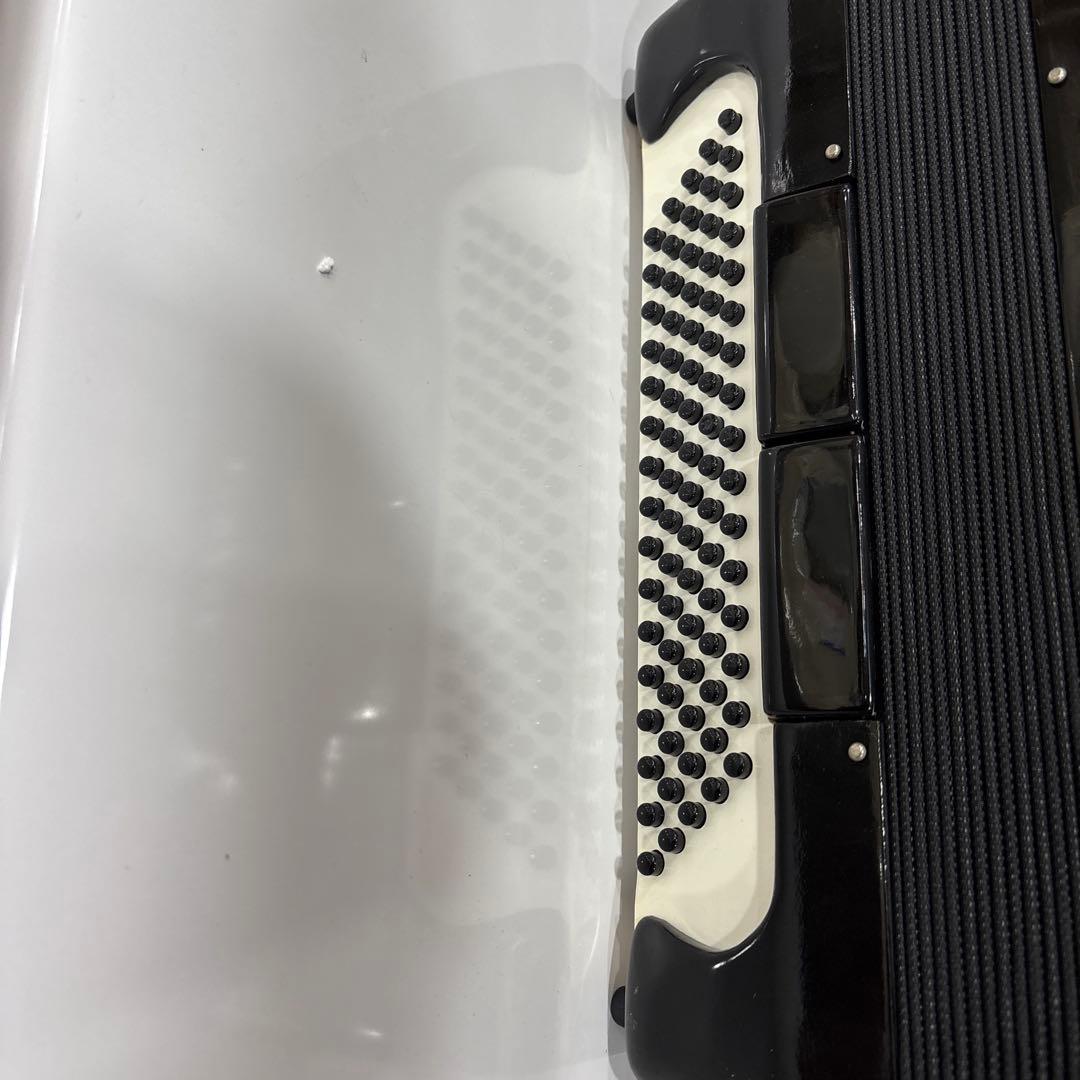 T114 YAMAHA アコーディオン ブラック カバー付き