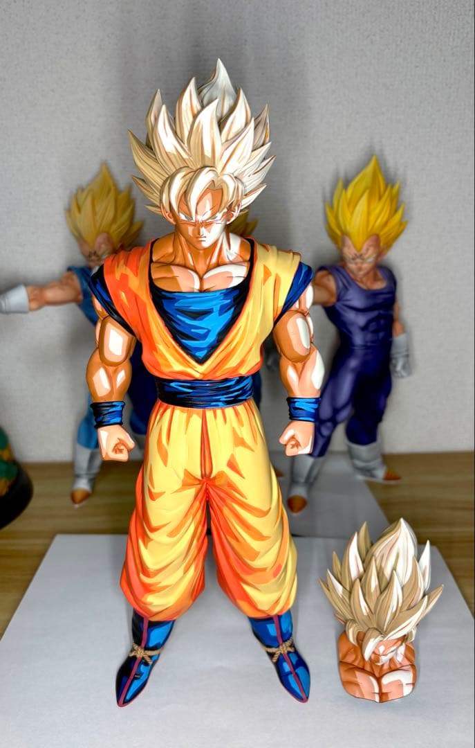 ドラゴンボール孫悟空フィギュア　リペイント　頭パンツ2点、磁石付き　輸送箱付き