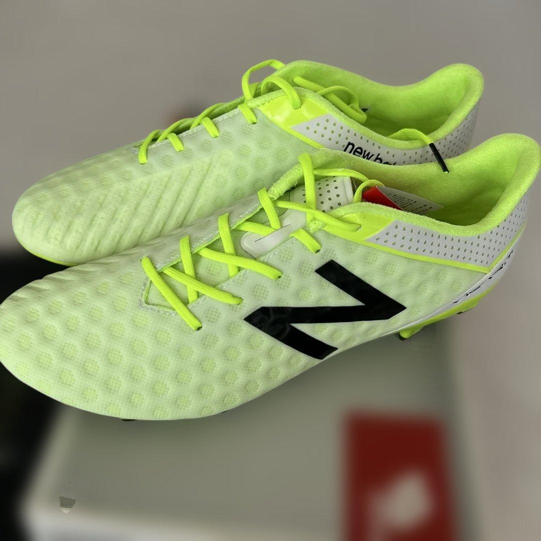 【未使用】ニューバランスサッカーシューズ （27.0cm）2E シューズ袋付き