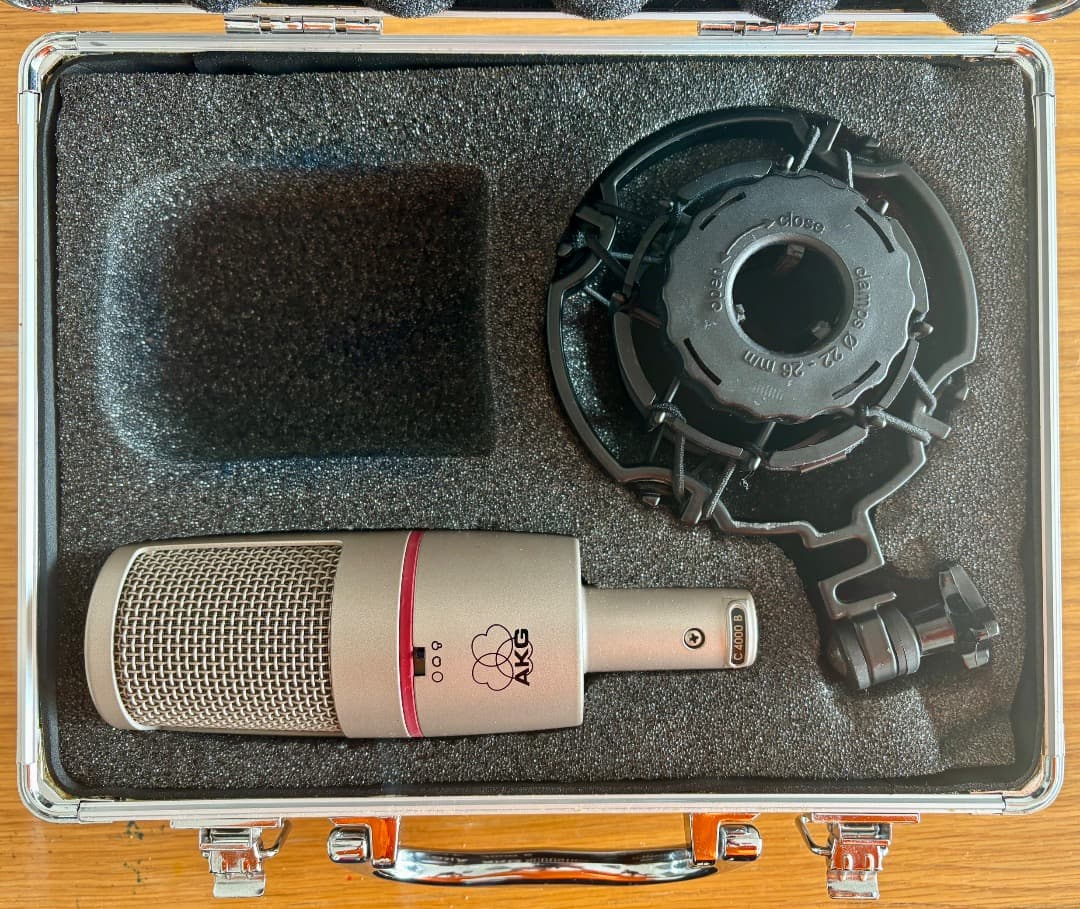 AKG コンデンサーマイク C4000B／サスペンションホルダー&ケース付き