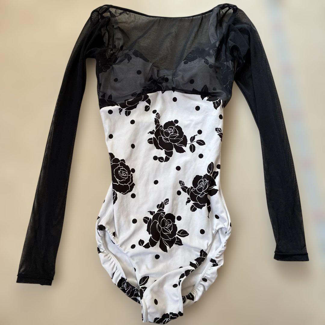 美品　Stina S レオタード