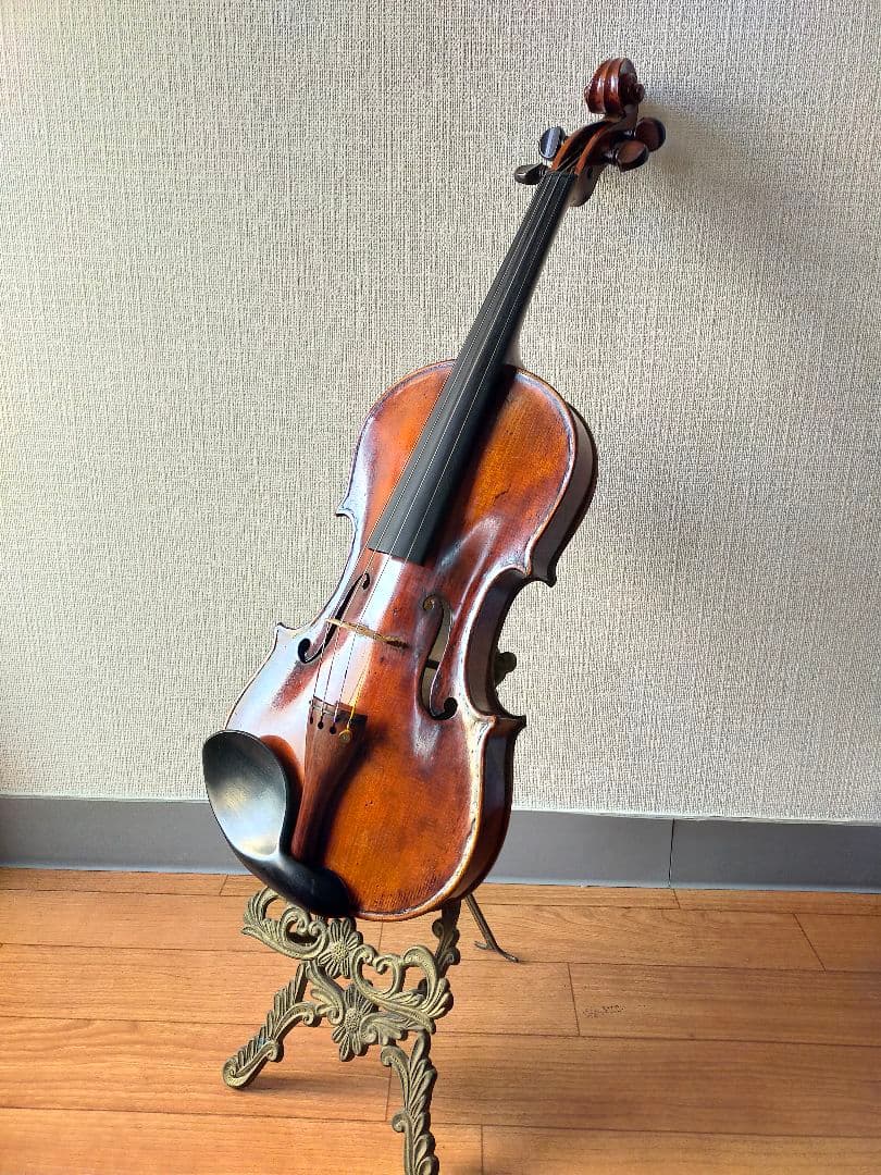 オールドヴァイオリン（an old violin）