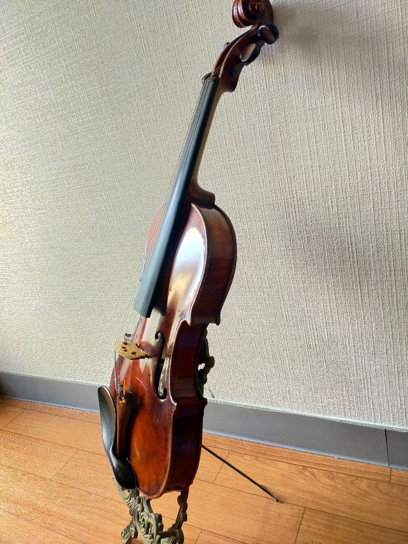 オールドヴァイオリン（an old violin）