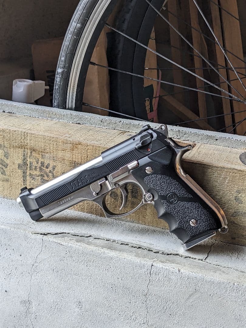 東京マルイ　本体/ベレッタM92F スライド/サムライエッジ　ソフトケース付き！