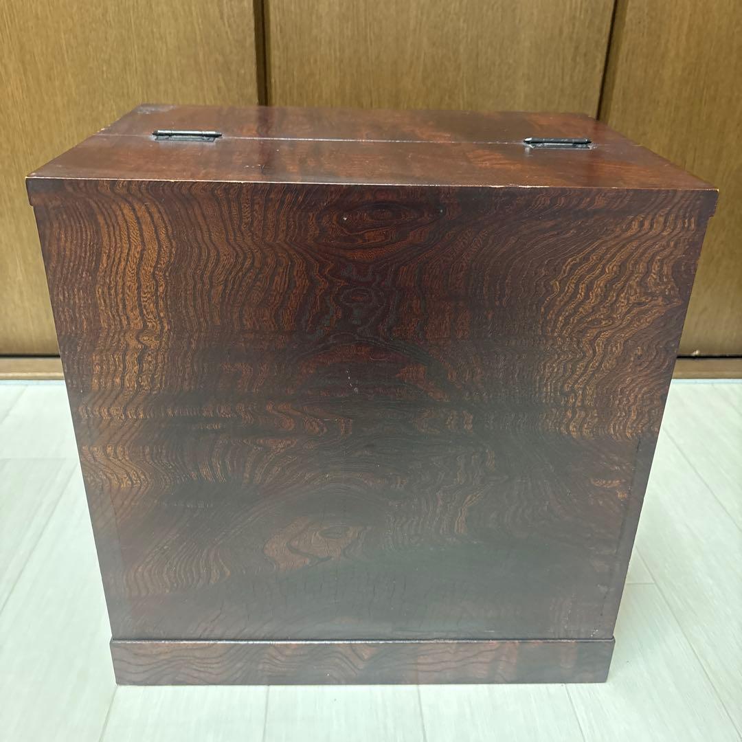 ①②からくり箪笥　岩谷堂箪笥