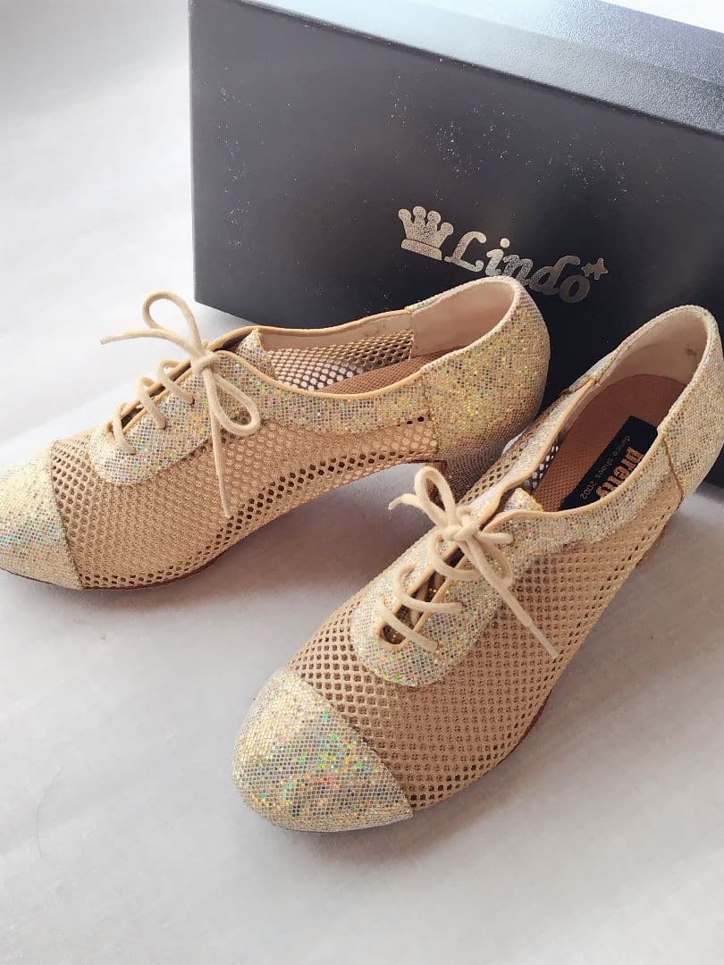 社交ダンスシューズ　23.5cm　ヒール5.5cm