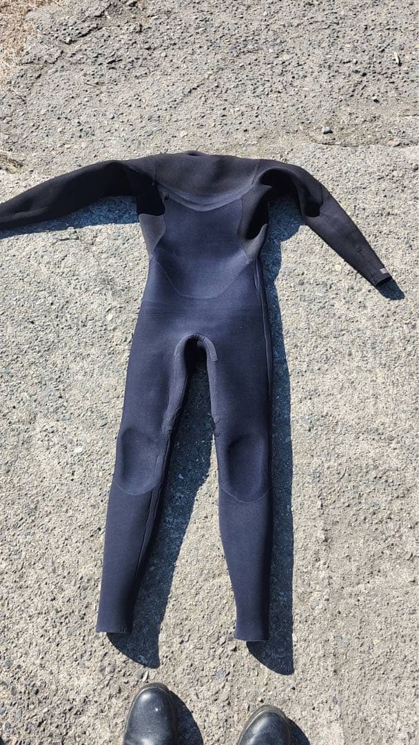 BILLABONG ブラック フルスーツ3ミリ