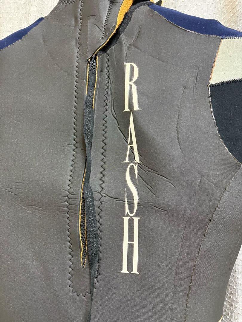 RUSH(ラッシュ)5×3mm セミドライ メンズLサイズ