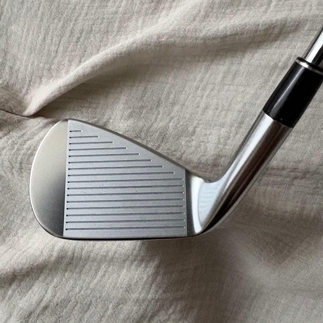 【美品】スリクソン ZXi5 アイアン　ns pro 950gh