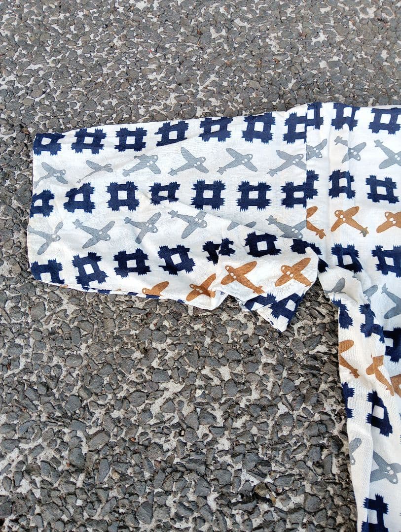 戦闘機柄　着物　子供服　古布　　戦前　戦争　　戦時資料　飛行機