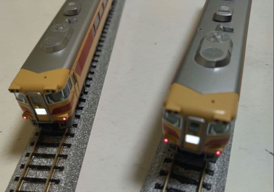 KATO Nゲージ キハ１８１系特急型気動車標準色７両セット 10-836