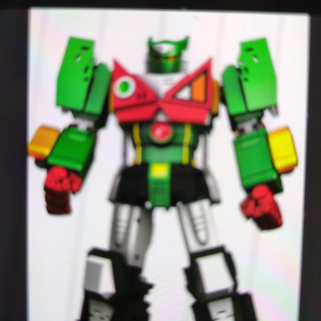 POSE＋メタル.銀河旋風サスライガー。