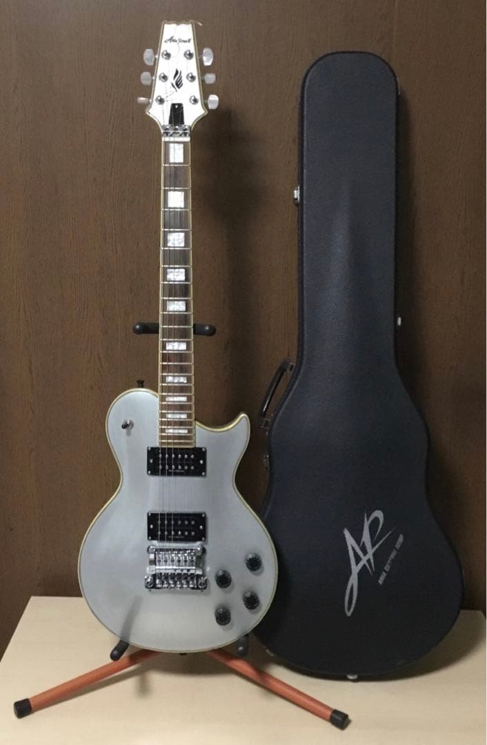 エレキギターAria ProII PE-DLX レスポールタイプ付属品ケース付