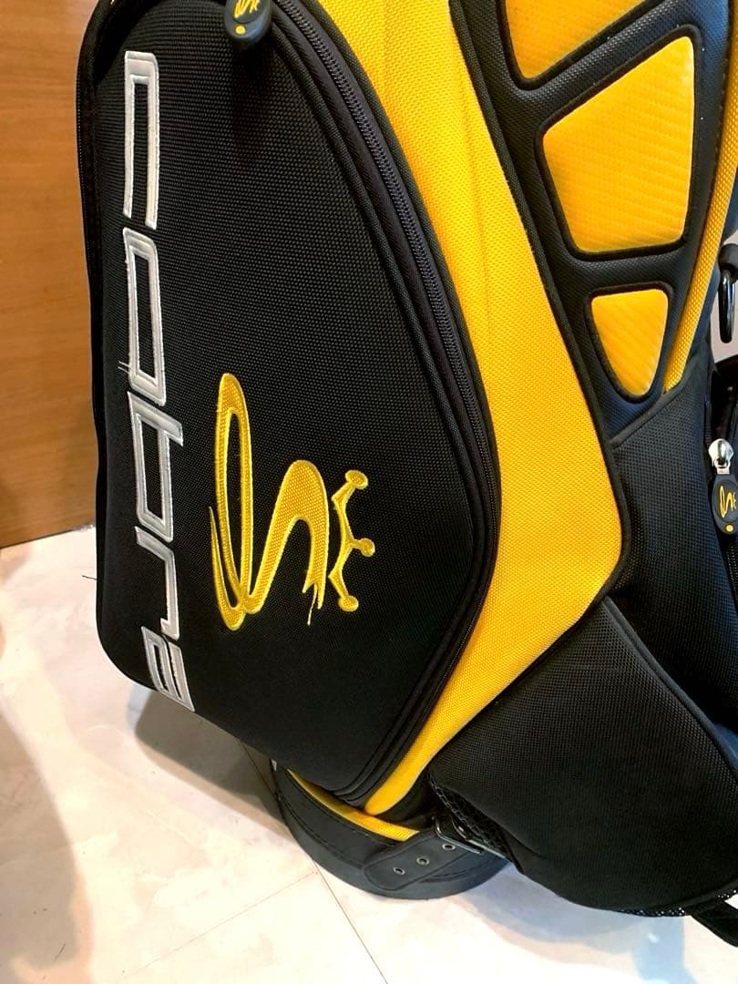 コブラ　COBRA キャディバッグ　３点式　ツアースタッフ