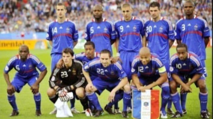 レア貴重‼️【新品未使用 adidas サッカー フランス代表ユニフォーム M】