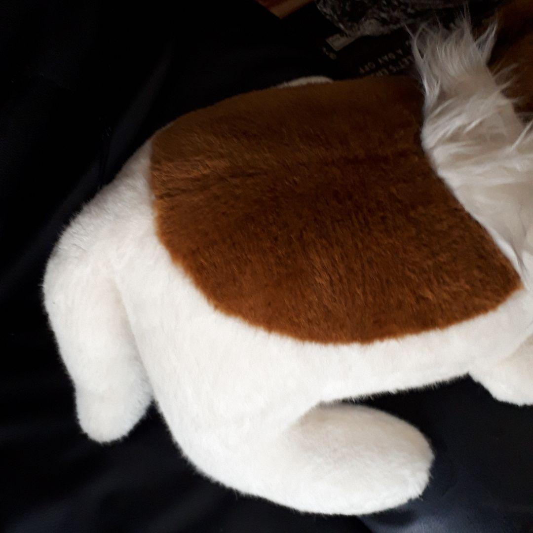 ナシノ、犬のぬいぐるみ