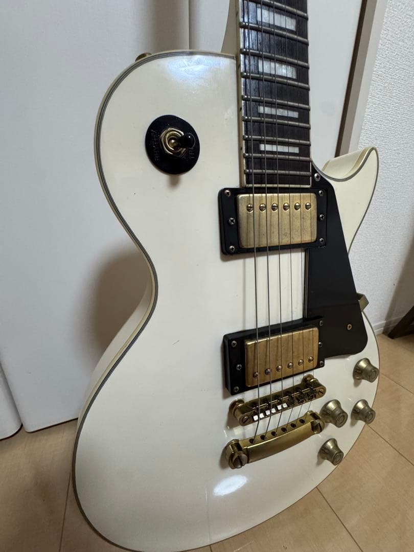 Playtech レスポールタイプエレキギター