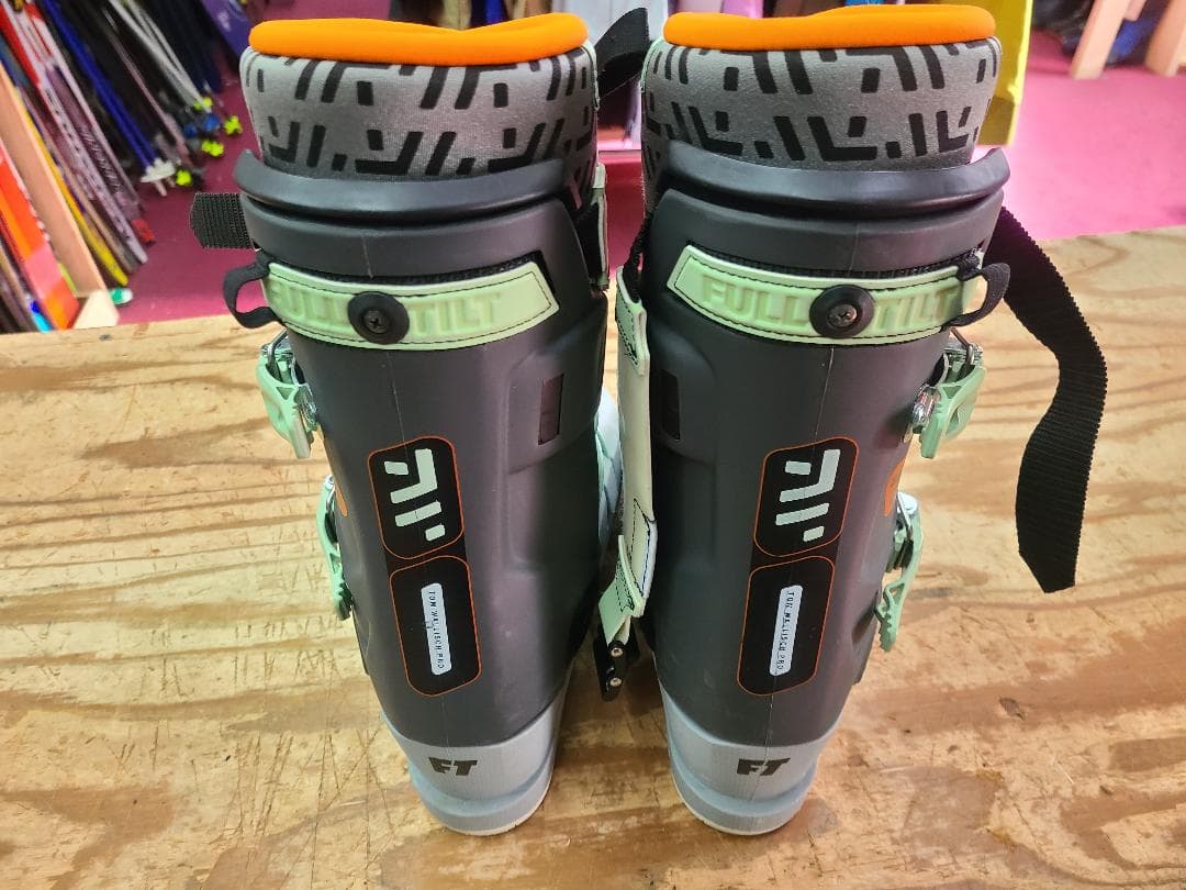 スキー FULL TILT TOM WALLISCH PRO 27.5cm