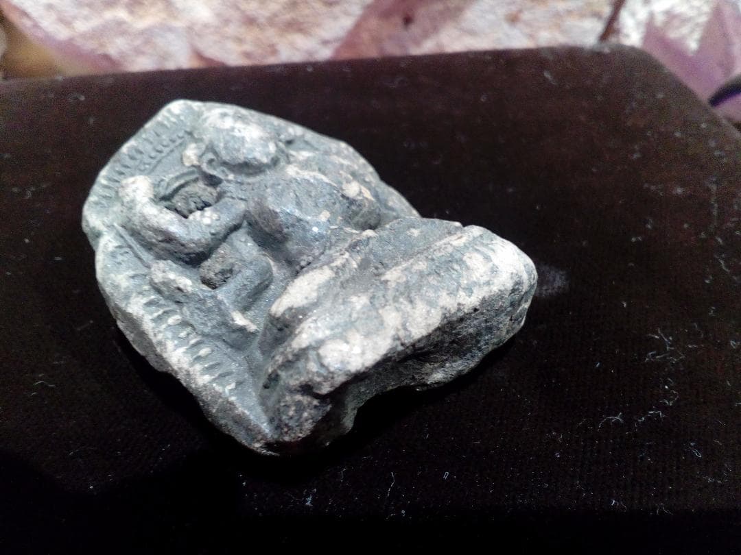 希少レアタイ国プラクルアンorチベットマハカーラツァツァ古仏粘土手練り魔除け護符