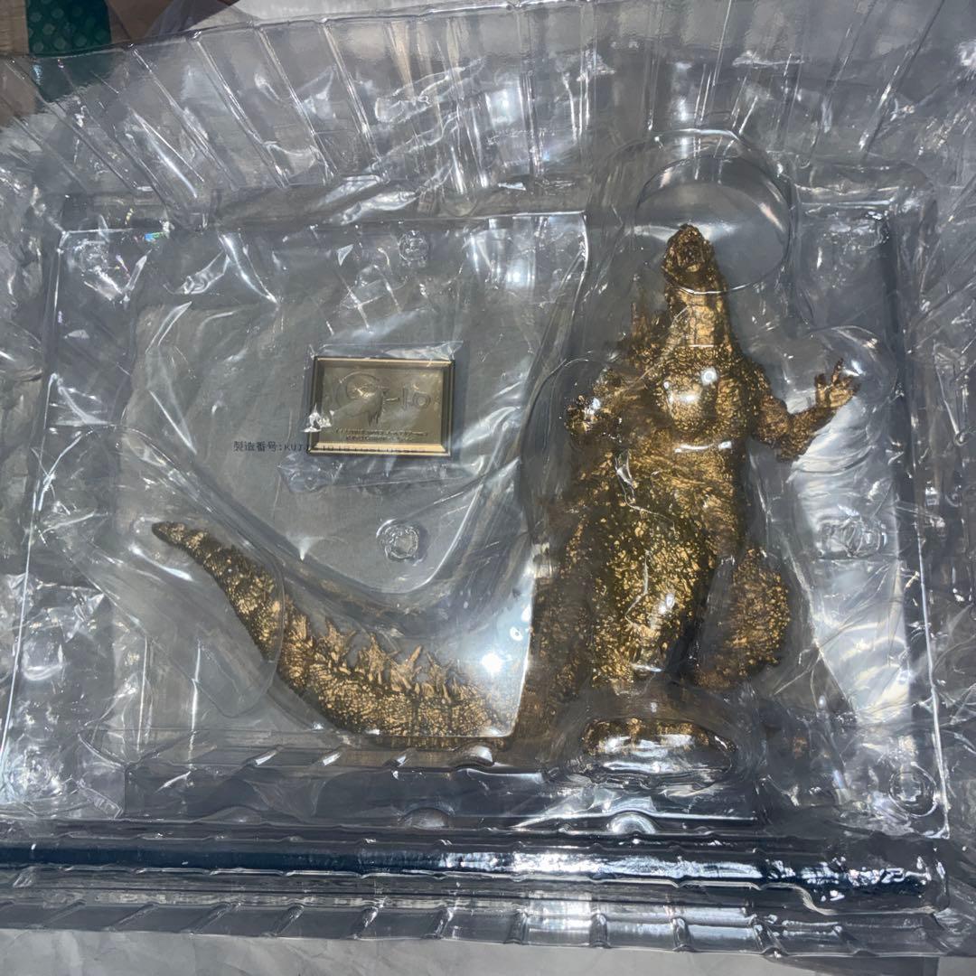 一番くじ　ゴジラ(2023） SOFVICS ゴールドカラーver. 開封済み