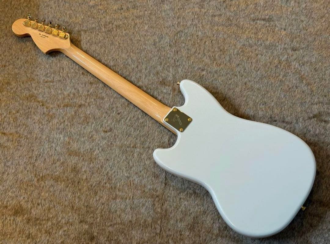 Fender 60s Mustang 2025年限定モデル ゴールドパーツ