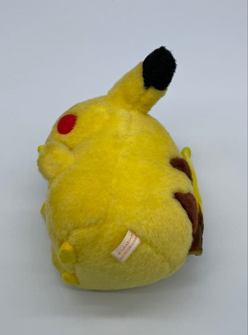 初期 ピカチュウ ぬいぐるみ お腹を押すとなく ポケモン TOMY